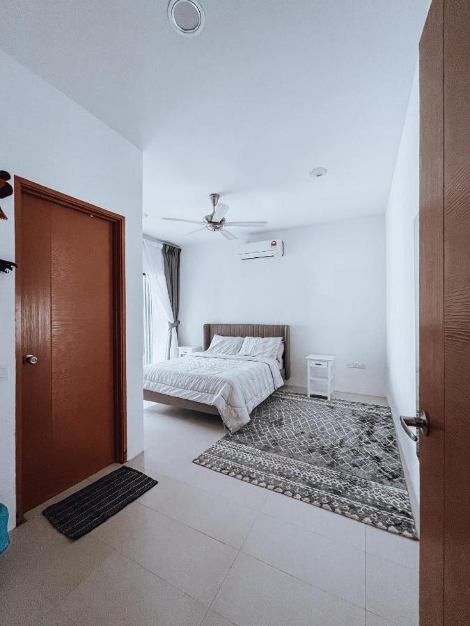 Nur Villa Sg Soi Musslimm Only Kuantan Exteriér fotografie