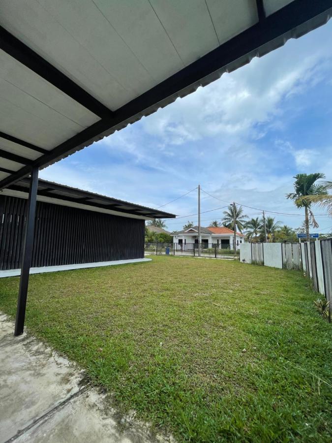 Nur Villa Sg Soi Musslimm Only Kuantan Exteriér fotografie