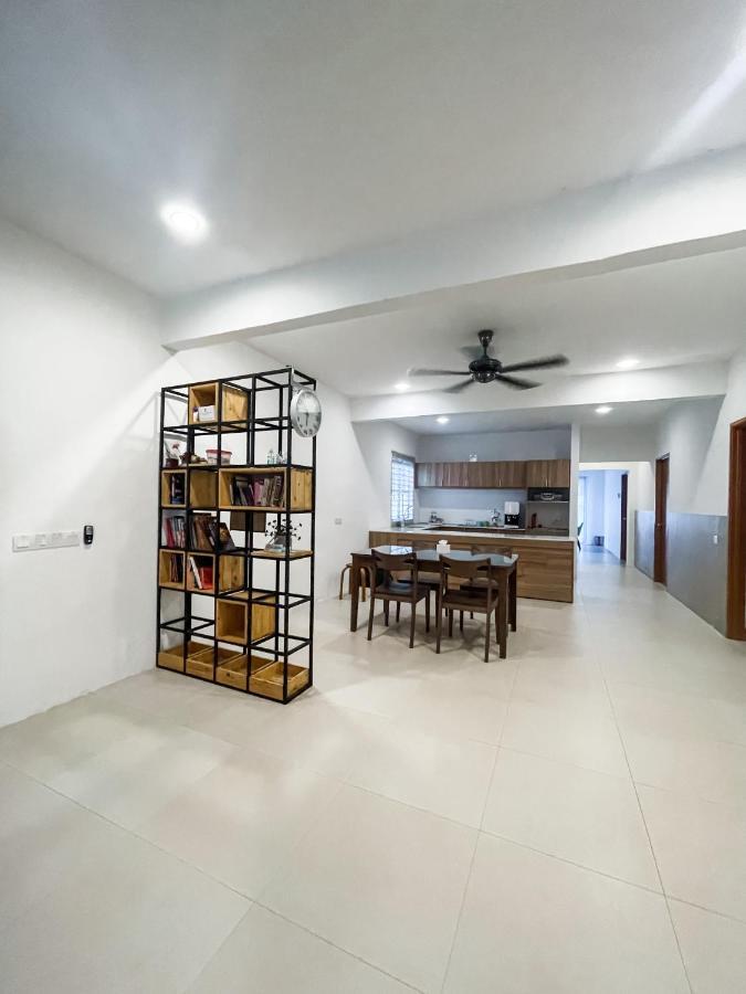 Nur Villa Sg Soi Musslimm Only Kuantan Exteriér fotografie
